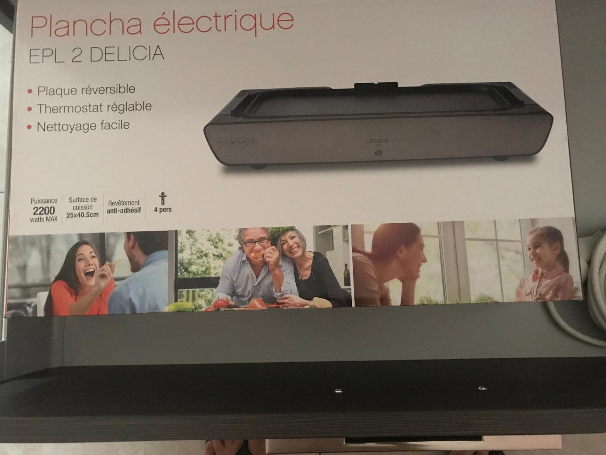 Gites Le Mas Du Vieux Chene Salavas Esterno foto