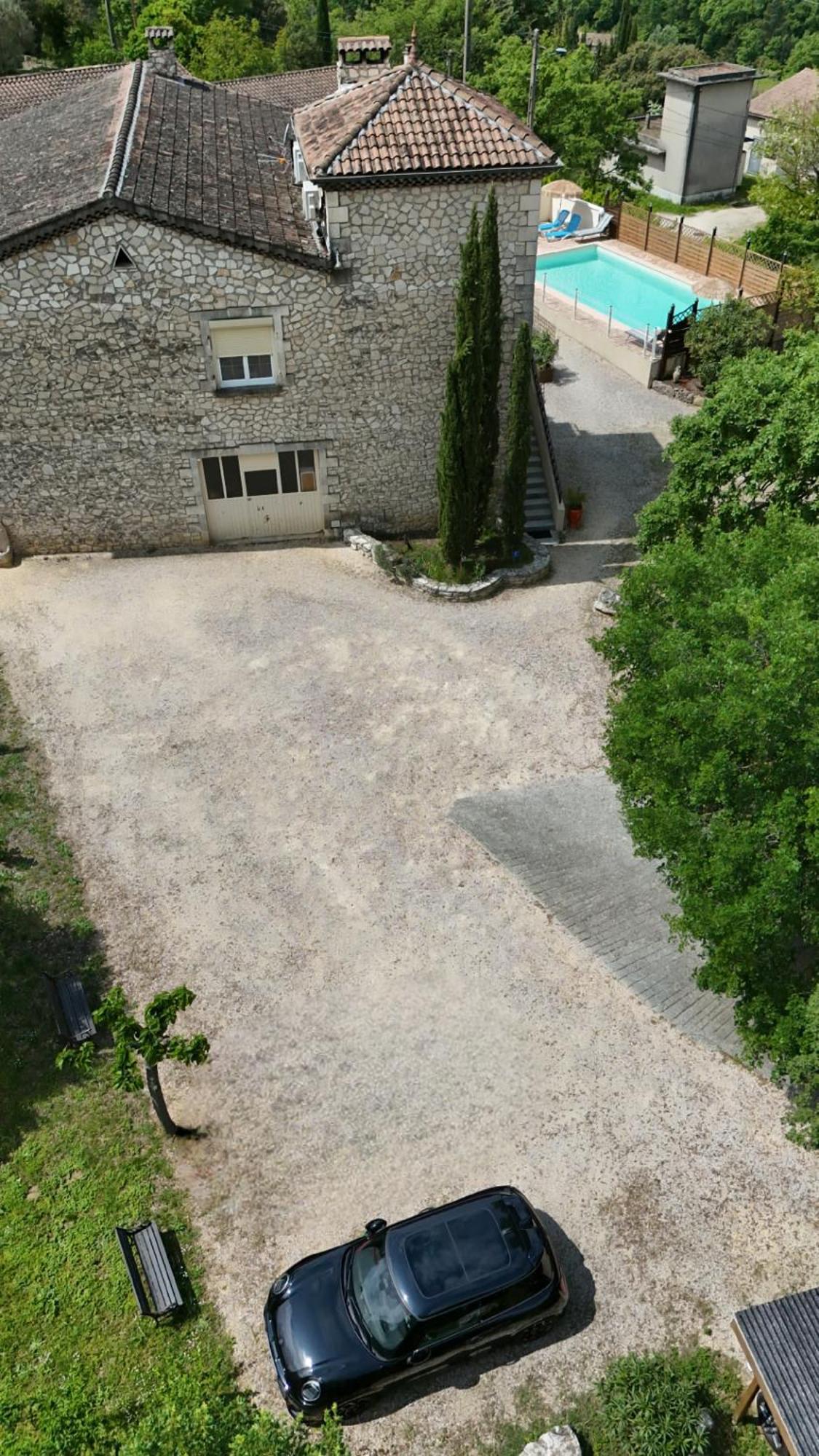 Gites Le Mas Du Vieux Chene Salavas Esterno foto